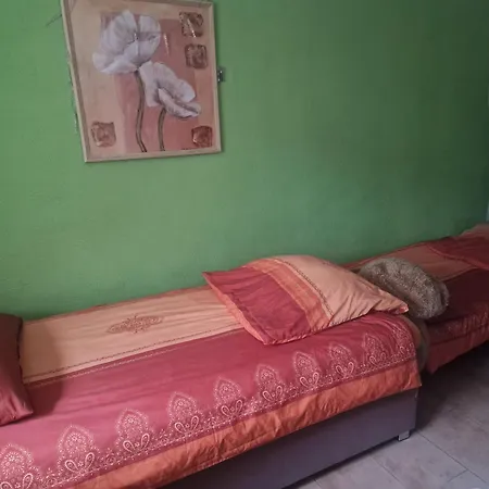 Διαμέρισμα Zur Flomborner Wutz *